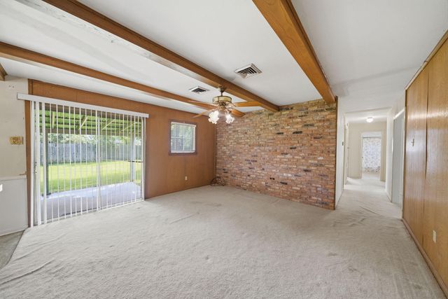 410 Vance Street, League City, TX 77573