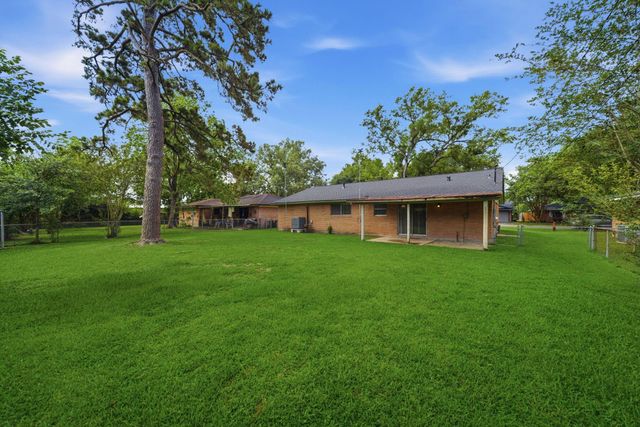 410 Vance Street, League City, TX 77573