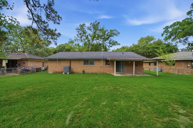 410 Vance Street, League City, TX 77573