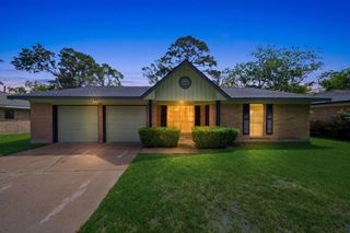 410 Vance Street, League City, TX 77573