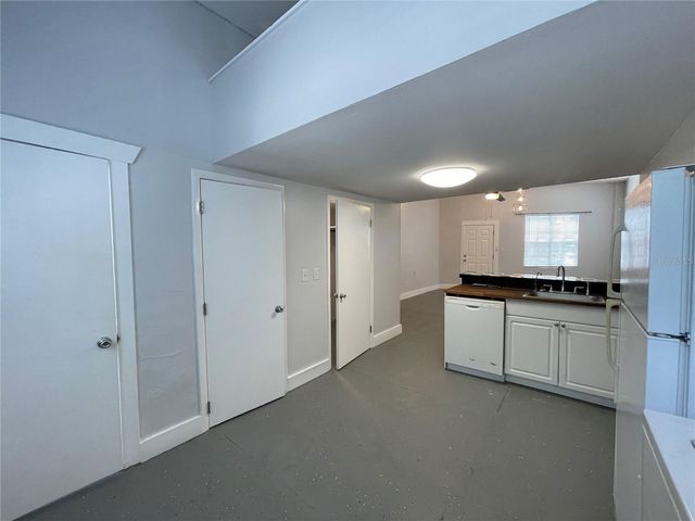 2305 W TEXAS AVENUE 5, Tampa, FL 33629