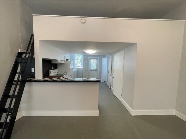2305 W TEXAS AVENUE 5, Tampa, FL 33629