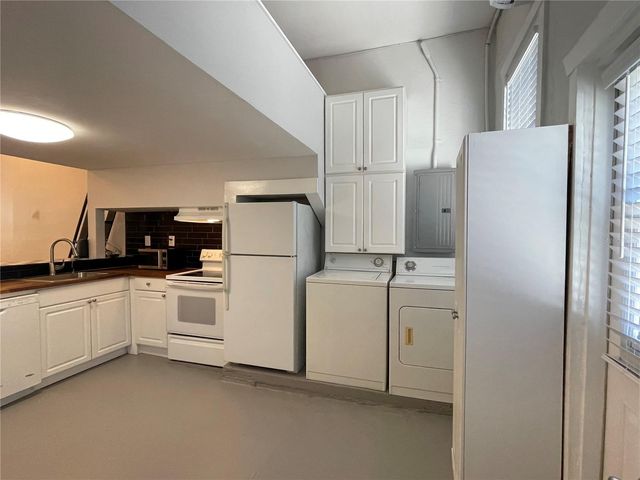2305 W TEXAS AVENUE 5, Tampa, FL 33629