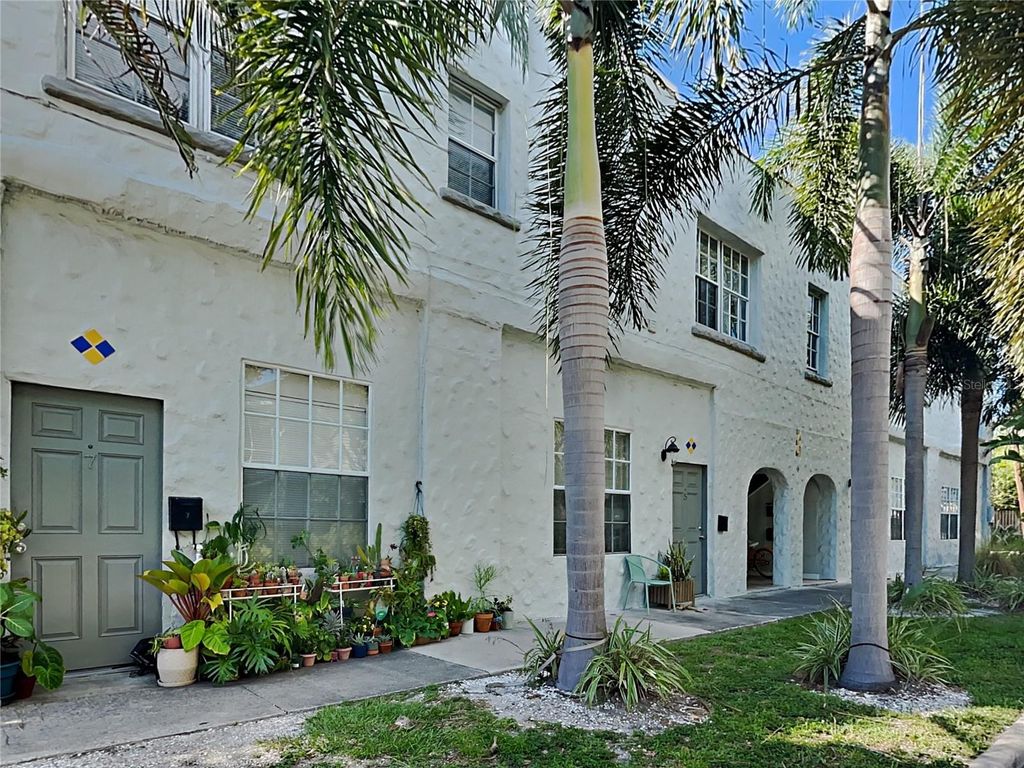 2305 W TEXAS AVENUE 5, Tampa, FL 33629