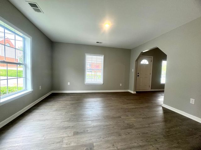 128 Parrish Avenue, Richmond, KY 40475