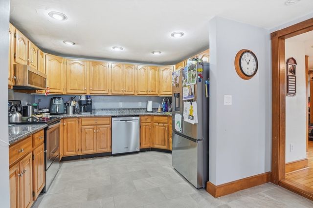 25 Upton Street, Millbury, MA 01527