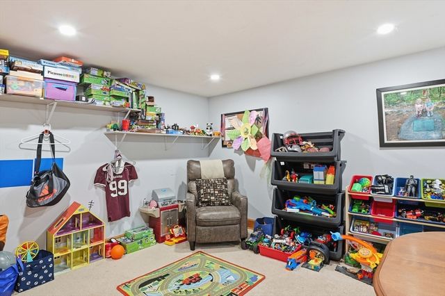 25 Upton Street, Millbury, MA 01527