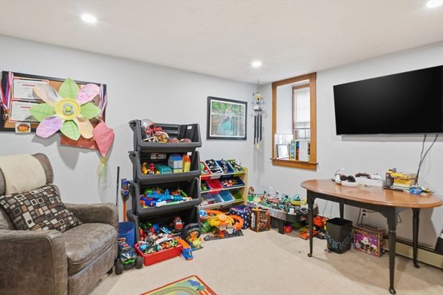 25 Upton Street, Millbury, MA 01527