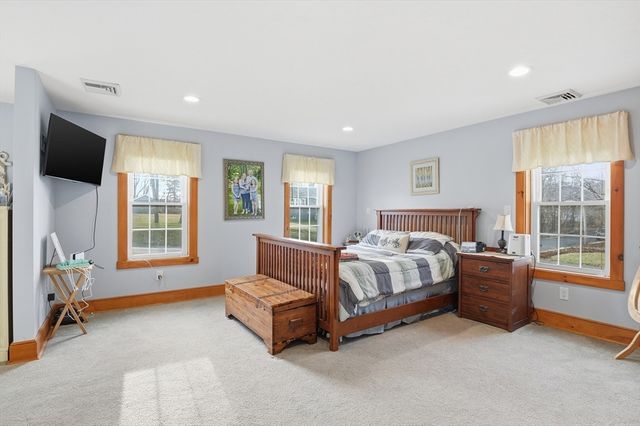 25 Upton Street, Millbury, MA 01527