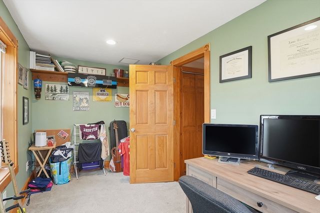 25 Upton Street, Millbury, MA 01527