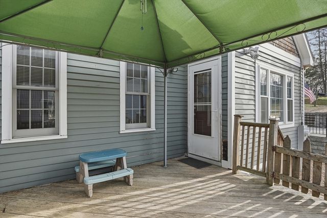 25 Upton Street, Millbury, MA 01527