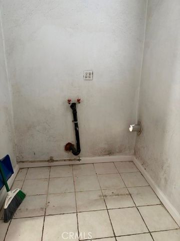 641 West 48th, San Bernardino, CA 92407