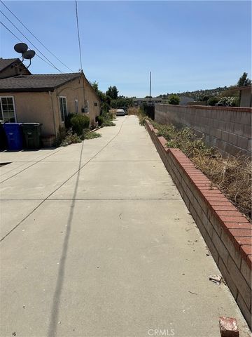 641 West 48th, San Bernardino, CA 92407
