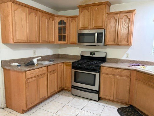 641 West 48th, San Bernardino, CA 92407