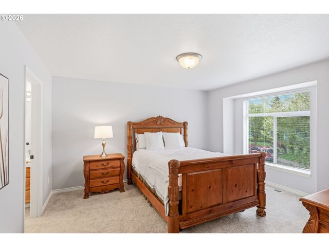 17900 Sw FREDERICK Ln, Sherwood, OR 97140