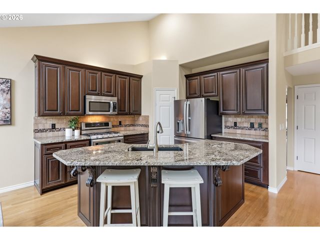 17900 Sw FREDERICK Ln, Sherwood, OR 97140