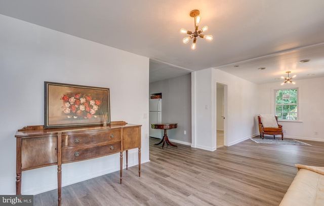 124 EDISON RD, Cherry Hill, NJ 08034