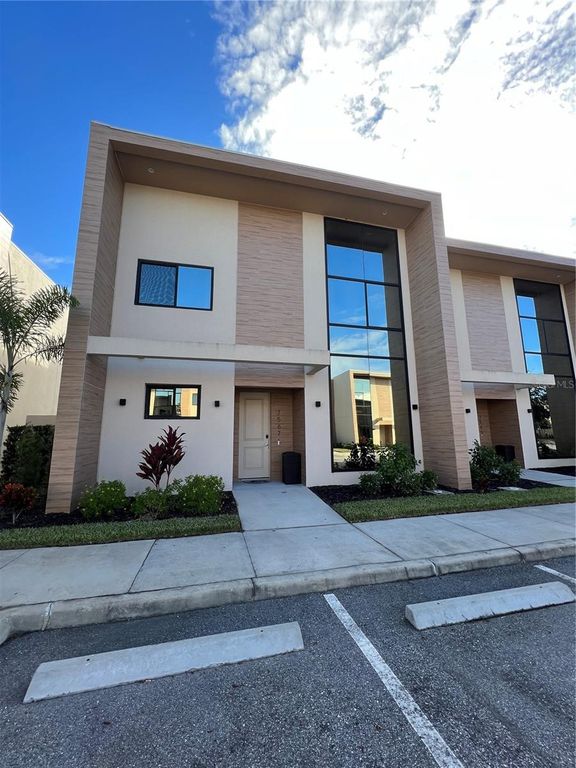 7465 BLEECKER LANE, Kissimmee, FL 34747