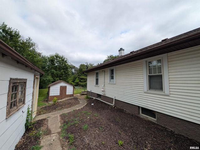 1120 N Amos Street, Springfield, IL 62702