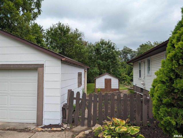 1120 N Amos Street, Springfield, IL 62702