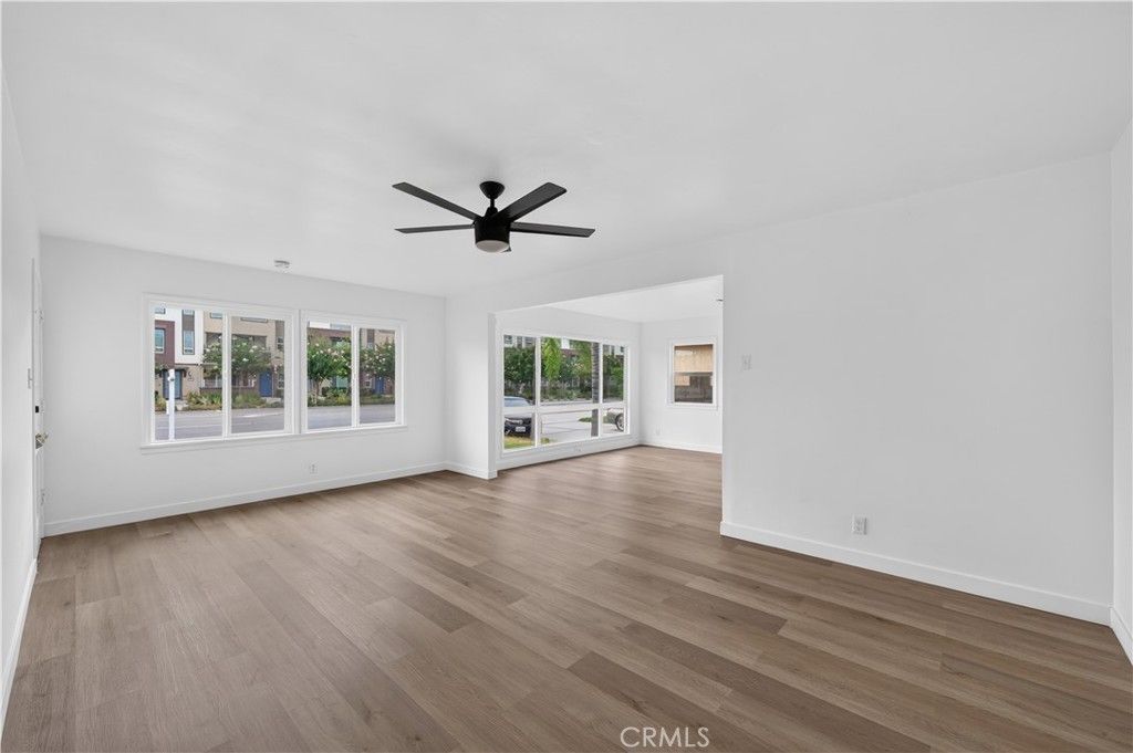 Image 9 of property listing at 1199 N Citrus Avenue, Covina, CA 91722