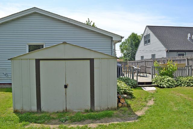 740 Imperial Road, Valparaiso, IN 46385