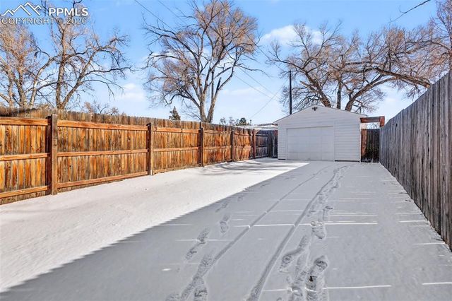 2504 N Union Boulevard, Colorado Springs, CO 80909