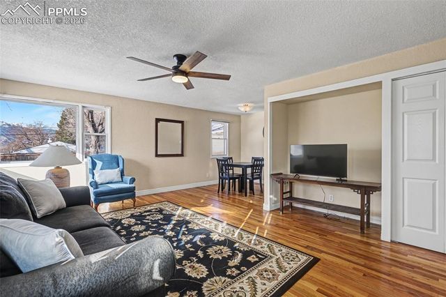 2504 N Union Boulevard, Colorado Springs, CO 80909