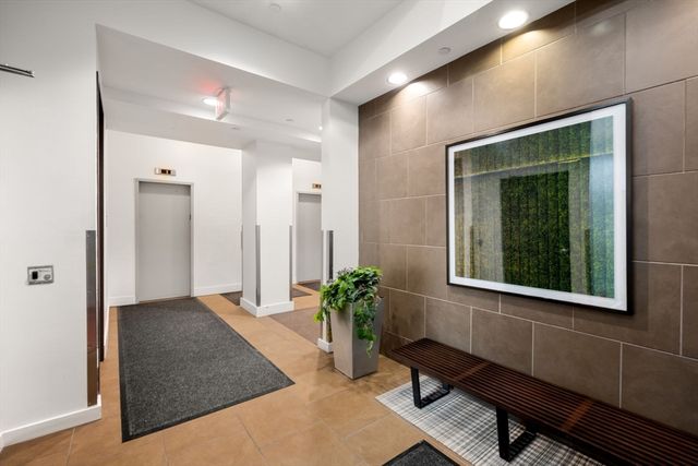 88 Kingston Street PH-7C, Boston, MA 02111