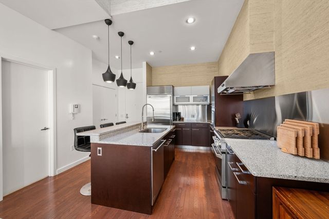 88 Kingston Street PH-7C, Boston, MA 02111