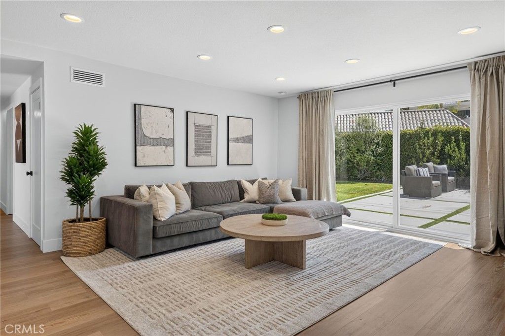 3124 Trinity, Costa Mesa, CA 92626