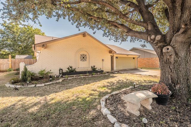 4108 Longleaf Lane, Fort Worth, TX 76137