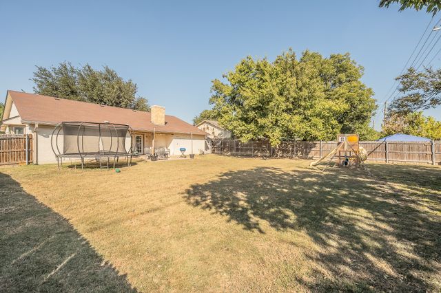 4108 Longleaf Lane, Fort Worth, TX 76137