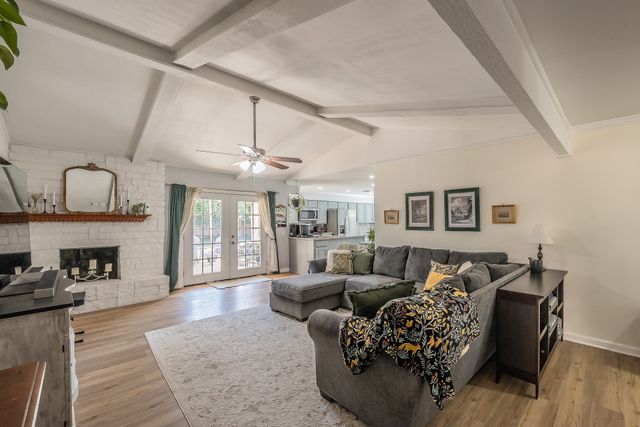 4108 Longleaf Lane, Fort Worth, TX 76137