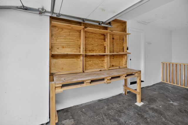 671 Marlou Parkway, Des Moines, IA 50320