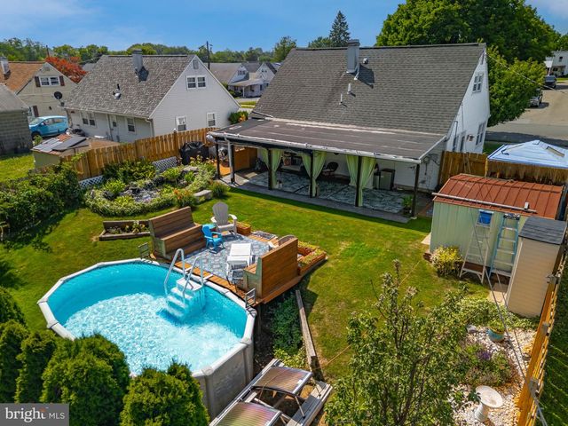 1915 EASTMAN AVE, Bethlehem, PA 18018