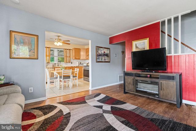 1915 EASTMAN AVE, Bethlehem, PA 18018