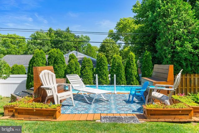 1915 EASTMAN AVE, Bethlehem, PA 18018