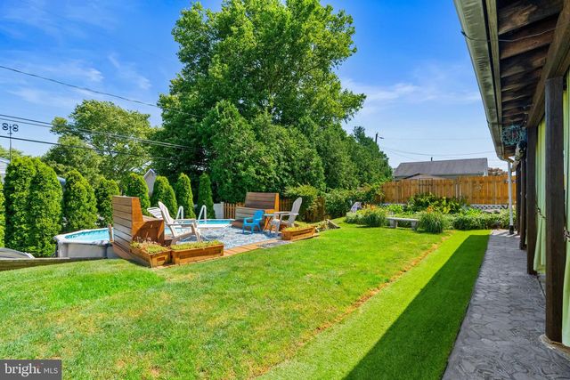 1915 EASTMAN AVE, Bethlehem, PA 18018