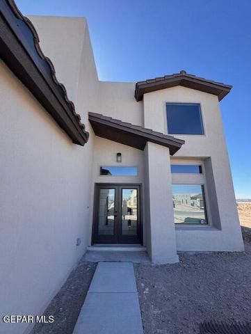 648 LOGWOOD Avenue, Canutillo, TX 79835