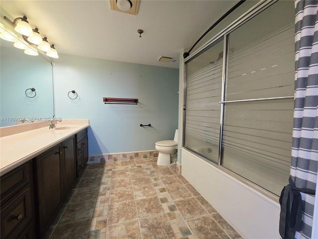 2300 NE 33rd Ave 606, Fort Lauderdale, FL 33305