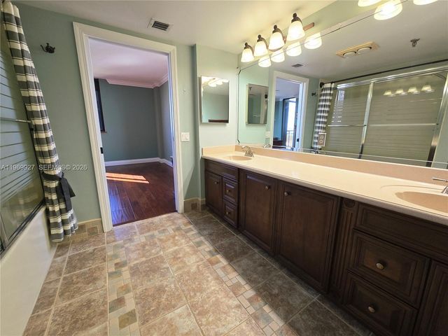 2300 NE 33rd Ave 606, Fort Lauderdale, FL 33305