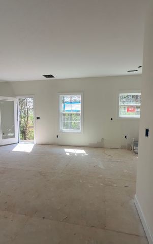 293 Spring St, La Vergne, TN 37086