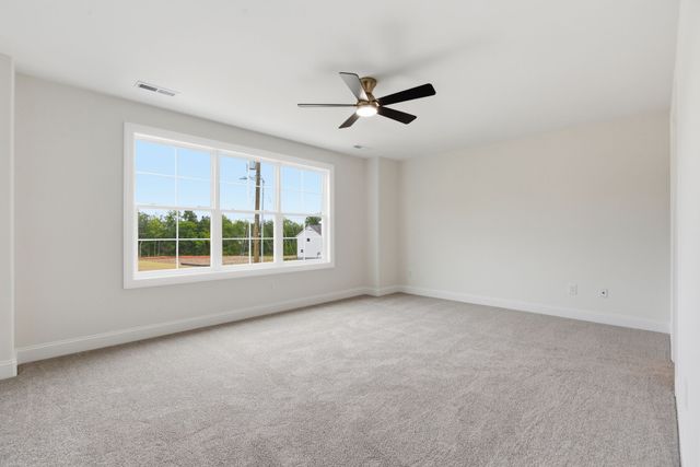 293 Spring St, La Vergne, TN 37086