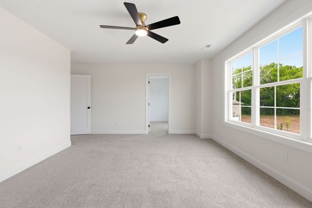 293 Spring St, La Vergne, TN 37086