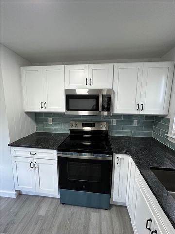 29 Brayton Street, West Warwick, RI 02893