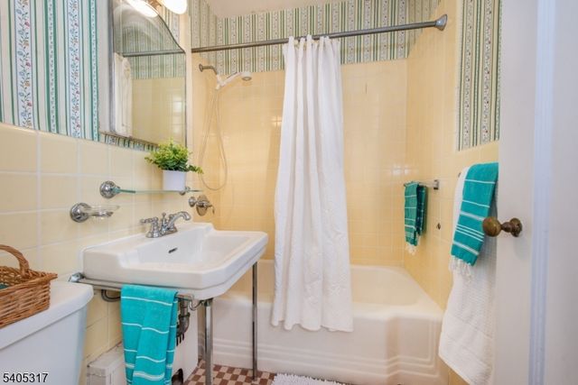 10 Crestmont Rd 6C, Montclair Twp., NJ 07042