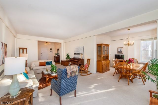 10 Crestmont Rd 6C, Montclair Twp., NJ 07042