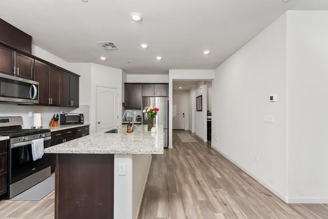 798 Berryessa Way, Plumas Lake, CA 95961