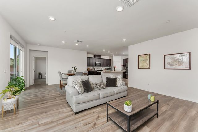 798 Berryessa Way, Plumas Lake, CA 95961